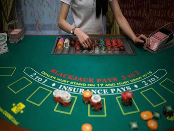 Tổng hợp các trò chơi trong casino dễ chơi, dễ trúng
